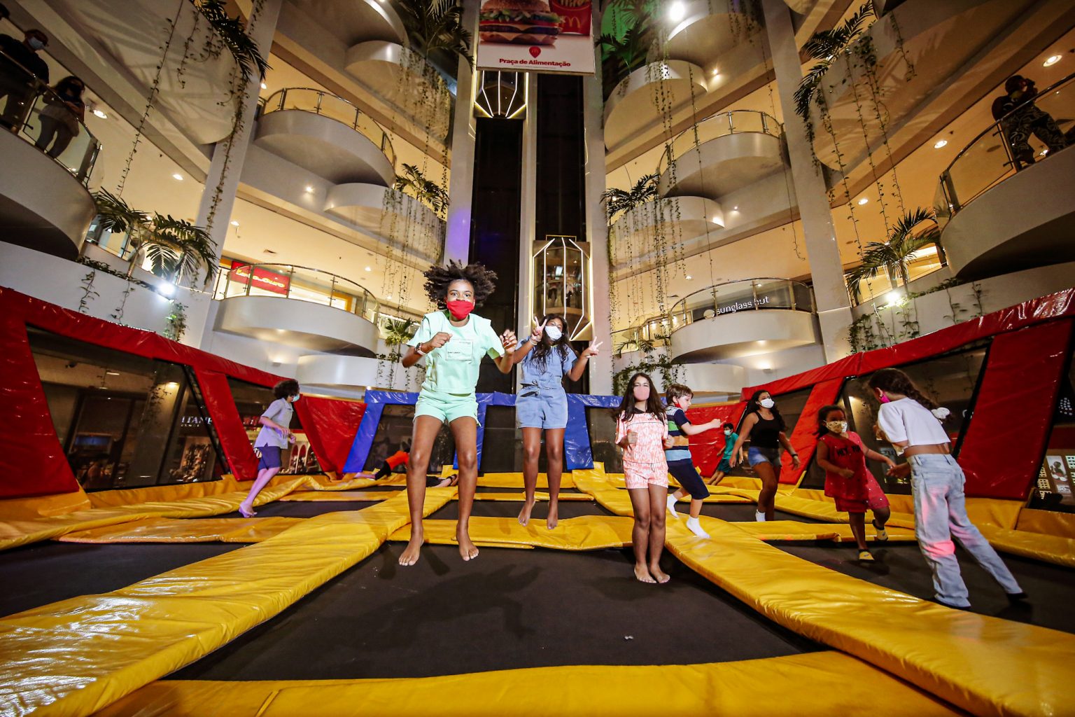 Arena Super Jump chega ao Shopping Barra Shopping Barra