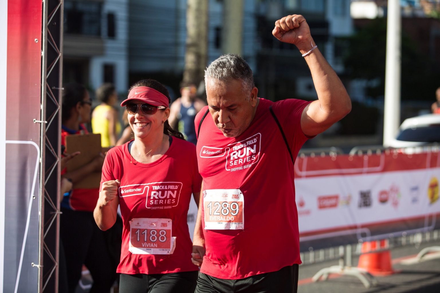 Shopping Barra dá largada a etapa da Corrida Santander Track&Field Run